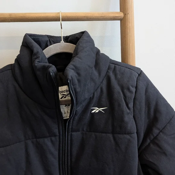 NWT Reebok Studio Puffer Jacket - Picture 7 of 9